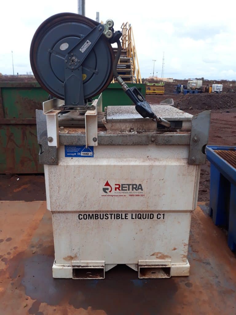 RETRA double walled fuel tank with hose reel and pump